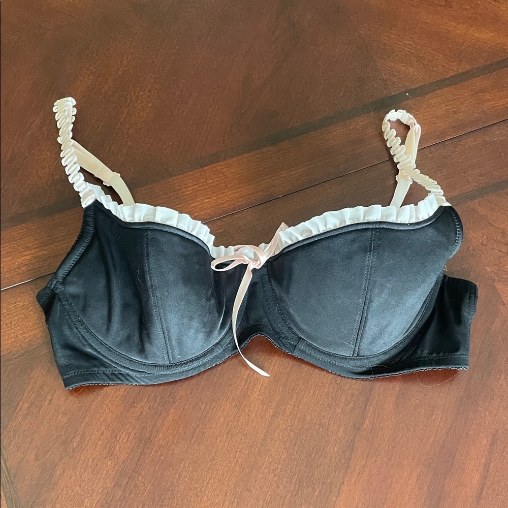Victoria's Secret Black and Baby Pink Bra